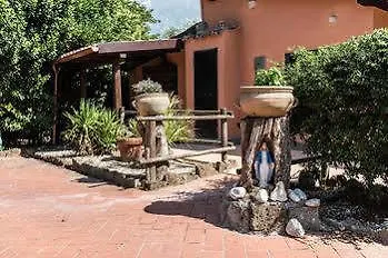 Relais Torre Del Piancastagno * Sutri