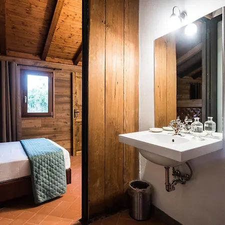 Relais Torre Del Piancastagno Alloggio per agriturismo *